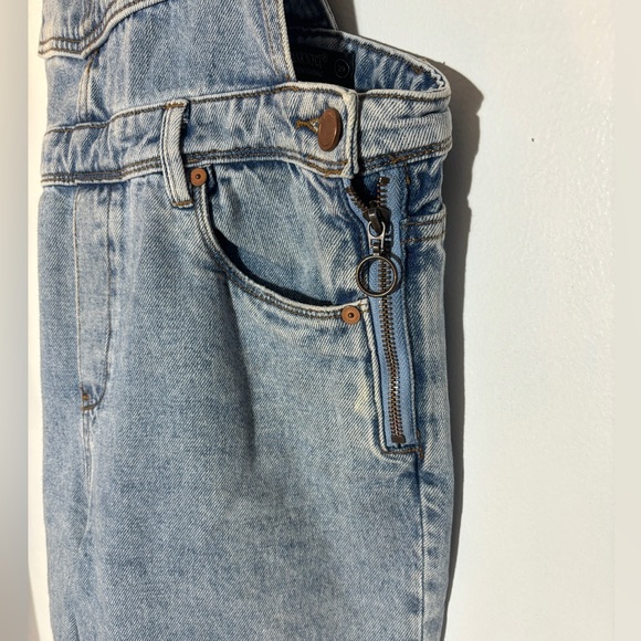 Blank NYC Slim Girlfriend Overall Faded Distressed - Picture 5 of 6